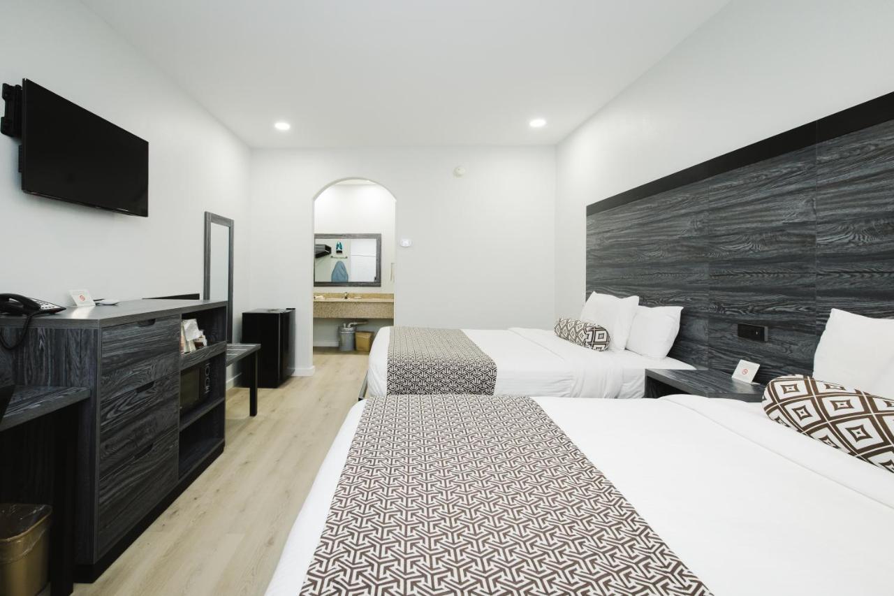 דיר פארק Sapphire Inn & Suites מראה חיצוני תמונה